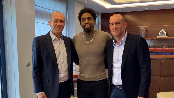 ОЛИМПИЈАКОС МИСЛИ НА БУДУЋНОСТ: Један од најважнијих играча продужио сарадњу са Атињанима