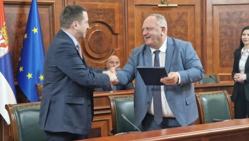 SMEŠTAJ ZA JOŠ 120 MALIŠANA: Potpisan sporazum o izgradnji vrtića u Leskovcu