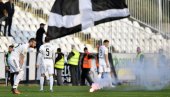 SVE JE POŠLO NAOPAČKE... Ovako su se ređale haotične scene na meču Čukarički - Partizan (FOTO)