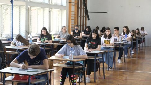 OCENA IZ VLADANJA ULAZI U PROSEK: Ministarstvo prosvete predložilo izmene Zakona o osnovnom obrazovanju, javna rasprava traje do 27. aprila