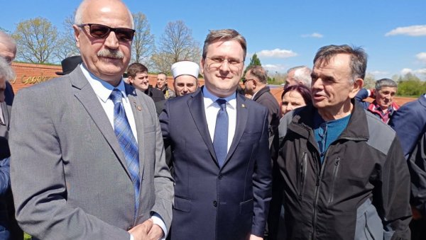 СЕЋАЊЕ НА ВИ ЈУНАКЕ: Свечано обележавање годишњица пробоја Сремског фронта код Шида