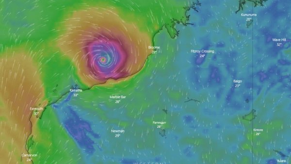 ИЛСА ВЕЋ ОБАРА РЕКОРДЕ: Снажан циклон ударио у аустралијску обалу, дува ветар од чак 218 км на час (ВИДЕО)