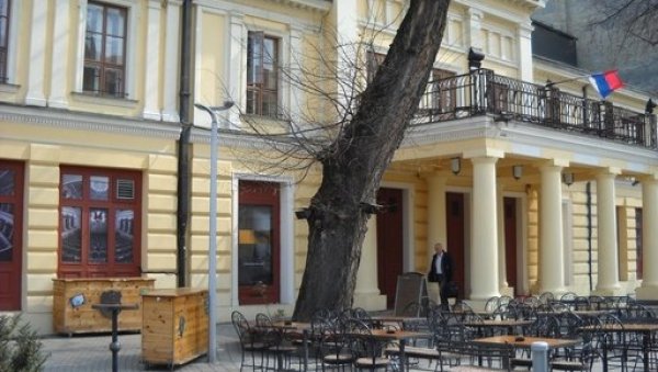 У ЈУНУ КО ВОЛИ ПОЗОРИШТЕ?: Четвородневни театарски маратон у Сомбору