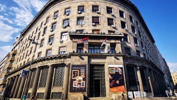 МУЗИКОМ КРОЗ МУЗЕЈ: На програму концерт виолиниста Кате Стојановић и Лазара Николића