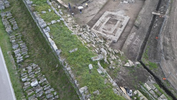 ОПИСУЈУ ЖИВОТ ДРЕВНОГ ГРЧКОГ ГРАДА: Шта су археолози открили на југу Италије? (ФОТО)