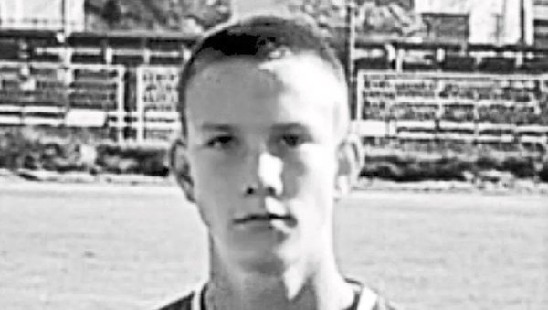 БОСНА И ХЕРЦЕГОВИНА У СУЗАМА: Преминуо млади фудбалер (15) и то на рођендан