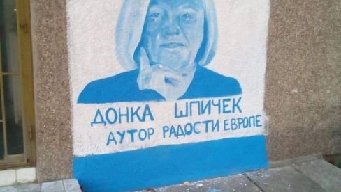 MURAL SA LIKOM DONKE ŠPIČEK: Slika u plavoj boji, inače njenoj omiljenoj, nalazi na početku LJeške ulice na Čukarici