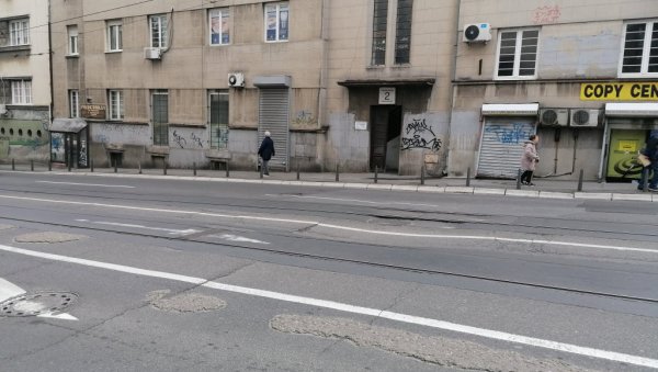 ПОНОВО КРАТЕР У СТАРИНЕ НОВАКА: На месту где сзу пре годину дана пропала два аутомобила примећено улегнуће коловоза