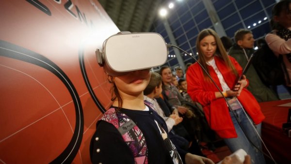 НА ФЕСТИВАЛ НАУКЕ БЕСПЛАТНО: Организатори манифестације траже помоћ за одржавање овог скупа на Сајму