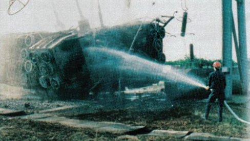 FELJTON - LOKOMOTIVA NA PARU PRKOSI NATO: Napadali razornim bombama, direktno gađana razvodna postrojenja