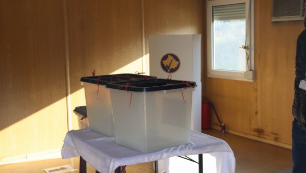 ЕУ ПОЖУРУЈЕ ИЗБОРЕ НА КИМ: Ситуација на северу драматична, услови за ново гласање готово немогући