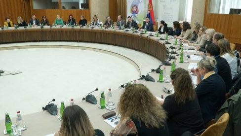 PREDŠKOLSKO OBRAZOVANJE KLJUČNO: Ministar Ružić otvorio stručno savetovanje
