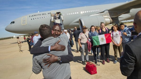 СРБИ НА ПУТУ СВОЈИМ КУЋАМА: Евакуација наших држављана из Судана у току, укупно 28 изразило жељу да се спасе