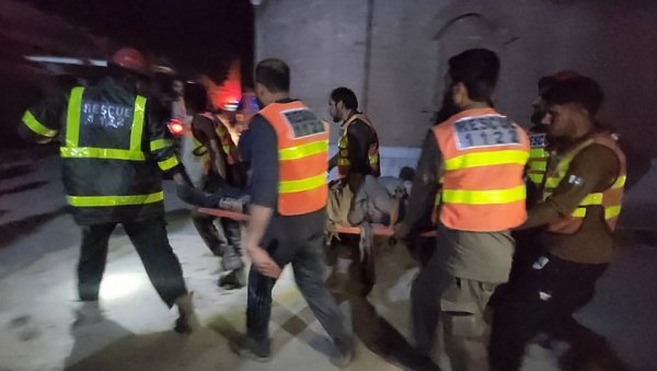 ТЕРОРИСТИЧКИ НАПАД ИЛИ НЕСТРУЧНОСТ: У експлозији у пакистанском антитерористичком одељењу погинуло осам људи (ФОТО)