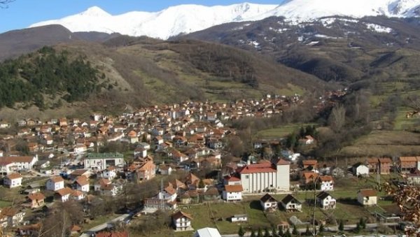 ОПЉАЧКАНА КАНЦЕЛАРИЈА ЦРКВЕ СВЕТОГ НИКОЛЕ: Вандалски чин на КиМ