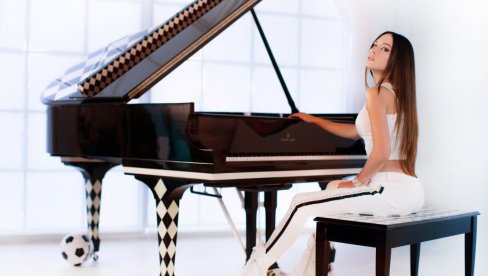 ČUVENA SVETSKA PIJANISTKINJA LOLA ASTANOVA 01. JUNA U MTS DVORANI: Vrhunska klavirska tehnika u kombinaciji sa dubokom muzičkom senzualnošću
