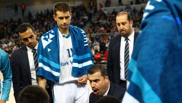 ЈОШ КОРАК ДО ЕВРОЛИГЕ: Турк Телеком први финалиста Еврокупа и то после драматичне завршнице