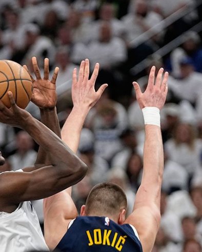 MINESOTA JURI PRVO MESTO NA ZAPADU: Entoni Edvards je glavni motor ekipe