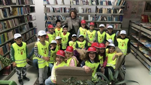 Предшколци у Сурдулици први пут у Библиотеци