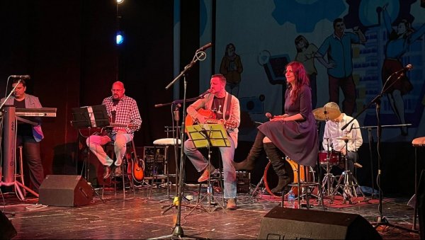 ХУМАНИТАРНИ KОНЦЕРТ У ЗАЈЕЧАРУ: Група „Револт“ за децу и младе са интелектуалним тешкоћама