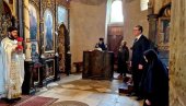 POKLONIO SE GROBU KNJEGINJE MILICE: Vučić objavio na Instagramu - Prisustvovao sam jutarnjoj liturgiji u manastiru LJubostinja (FOTO)