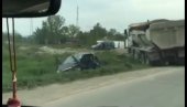 JEZIVA NESREĆA KOD VREOCA: Kamion uleteo u levu traku, jedna osoba poginula druga teško povređena (VIDEO)