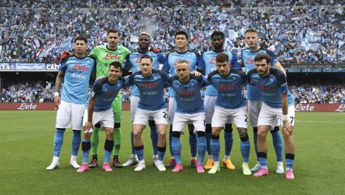 NAPULJ PRERANO SLAVIO TITULU: Posle 33 godine - Napoli je bio ubeđen da je šampion Italije u fudbalu, kad ono... (FOTO)