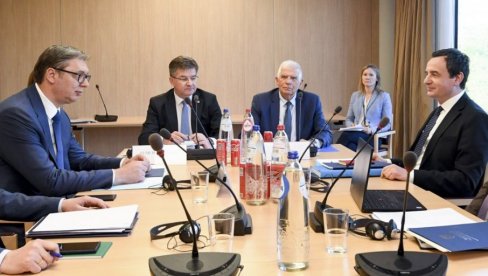 ЕВРОПА КРИВИ КУРТИЈА, А ОН ПРЕТИ СРБИМА: Власт у Приштини паралисала дијалог не желећи да преговара о формирању ЗСО