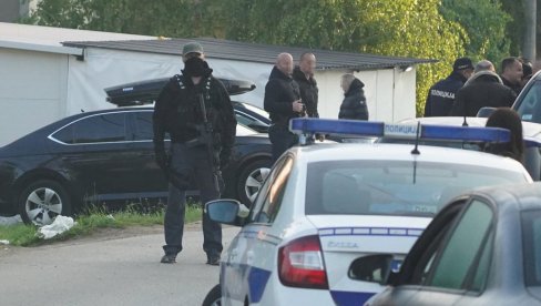 OTEO PREVOZNO SREDSTVO: Terorista iz Mladenovca pretio taksisti, vozio se sam i pucao