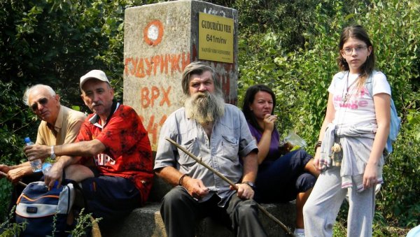 ОЖИВЕЋЕ ВРХ ВОЈВОДИНЕ: Поново се гради видиковац на Гудуричком врху