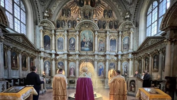 МОЛИТИ СЕ ЗА  ЖРТВЕ И ПРЕБРЗО НЕ СУДИТИ: Епархија будимска упутила поруку Србима у Мађарској поводом трагедија