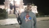 OVAKO SE SRĐAN NOGO BORI PROTIV NASILJA: Vešala poneo na protest - pušku uperio u parlament