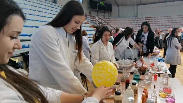 СУТРА САЈАМ ОБРАЗОВАЊА: Шта се од средњих школа нуди осмацима у Крушевцу?