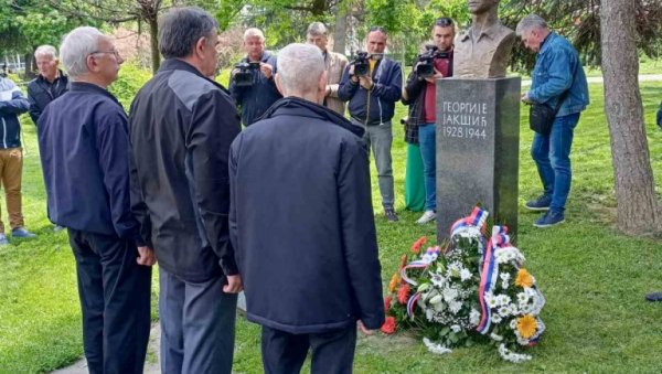 Дан победе у Лозници биста Геогију Јакшићу