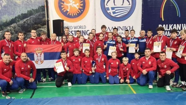 СРБИЈА ИМА СВЕТЛУ БУДУЋНОСТ: Млади рвачи освојили 17 медаља
