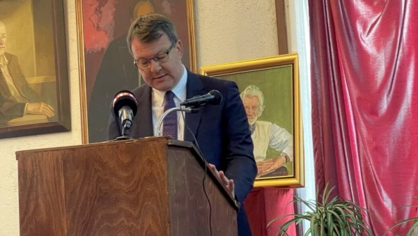 МИРОВИЋУ ПРИЗНАЊЕ ЗА ПОЕЗИЈУ: Награда Друштва књижевника Македоније у Скопљу