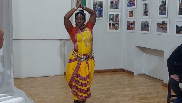 ДАХ ДАЛЕКЕ ИНДИЈЕ: Манифестација посвећена индијској култури у Врњачкој Бањи