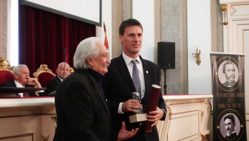 ОДБОЈКАШИЦАМА КАПЕТАН МИША: Светске првакиње добиле награду за изузетне спортске резултате и афирмацију одбојке