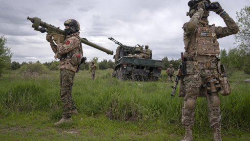 VAŠINGTON POST: Ukrajina počela da koristi kasetnu municiju