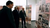 U ČAST AMERIČKE MEDICINSKE MISIJE: Ministar Vučević i ambasador SAD Hil obišli izložbu u Novom Sadu