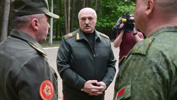 ЛУКАШЕНКО ПОТПИСАО ЗАКОН О ВОЈНОЈ САРАДЊИ МОСКВЕ И МИНСКА: Белорусија ратификовала амандмане на безбедносни споразум са Русијом