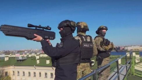 ZAŠTITA OD DRONOVA: Pogledajte - Ruski specijalci čuvaju nebo iznad Sankt Petersburga (VIDEO)