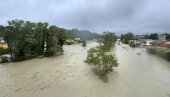 DRAMATIČNA SITUACIJA U ITALIJI: Hiljade evakuisanih - 14 reka izlilo se iz korita (VIDEO)