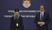 ЈЕДИНСТВО НАРОДА У ВРЕМЕНИМА ИСКУШЕЊА СТУБ ОЧУВАЊА ДРЖАВЕ: Председник Вучић са патријархом о питањима од судбинског значаја за Србију (ФОТО)