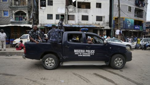 UBILE NA DESETINE LJUDI I KIDNAPOVALE DECU: Naoružane bande napale dve pokrajine u Nigeriji