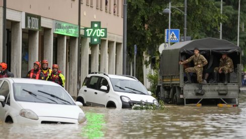 КАТАКЛИЗМА У ИТАЛИЈИ: Поплаве погодиле 37 градова - најмање осам жртава (ВИДЕО)
