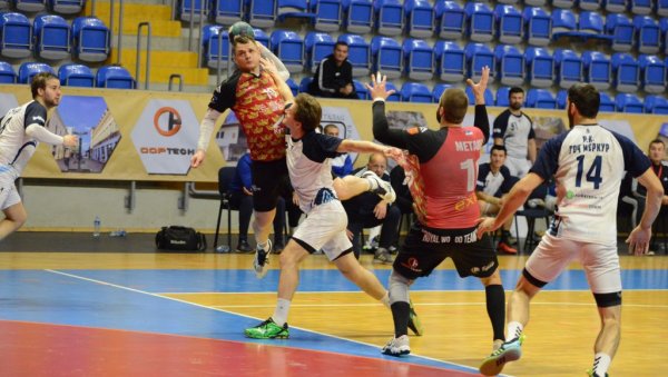 ПОБЕДА ВРЊЧАНА, ПОРАЗ КРАЉЕВЧАНА: Плеј-оф рукометне Супер Б Лиге Исток-Запад