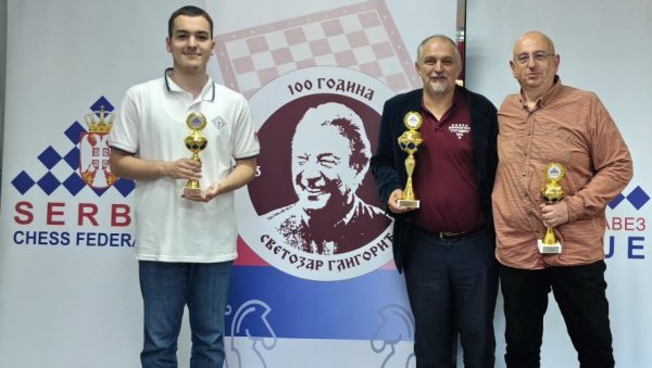 ПРВЕНСТВО СРБИЈЕ У УБРЗАНОМ ШАХУ: У Параћину четири играча поделила прво место