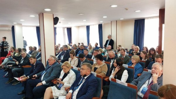 ОДРЖАН ПОСЛОВНИ ФОРУМ СРБИЈА-БЕЛОРУСИЈА: Потписан Меморандум о сарадњи између Слободне Зоне Нови Сад и слободне економске зоне Гродноинвест