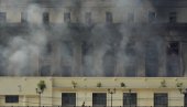 VATRA PROGUTALA POŠTU STARU 100 GODINA: Veliki požar u Manili
